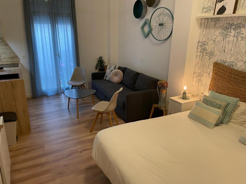 Апартаменты Cozy Loft Malaga Centre II Экстерьер фото
